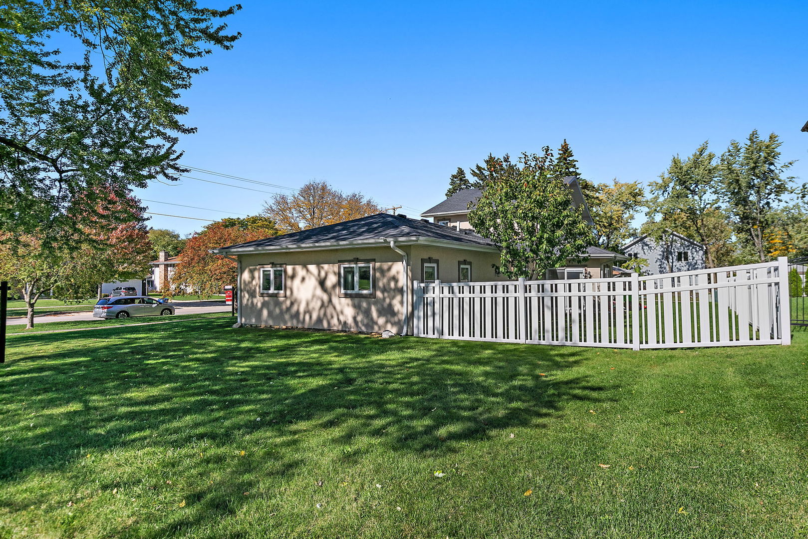 227 S walnut Lane, Schaumburg, IL 60193