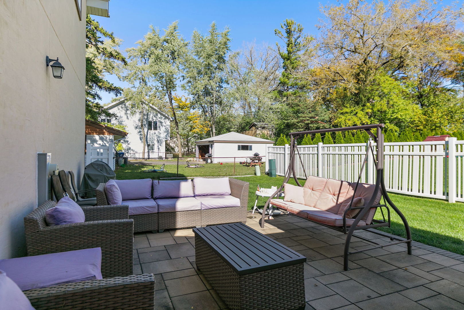 227 S walnut Lane, Schaumburg, IL 60193