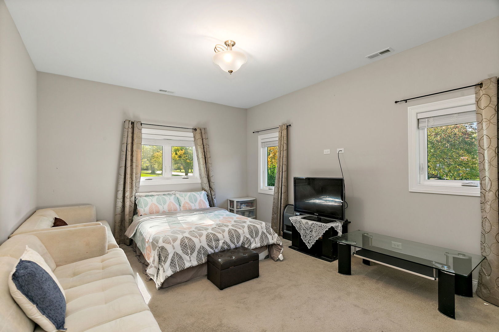 227 S walnut Lane, Schaumburg, IL 60193