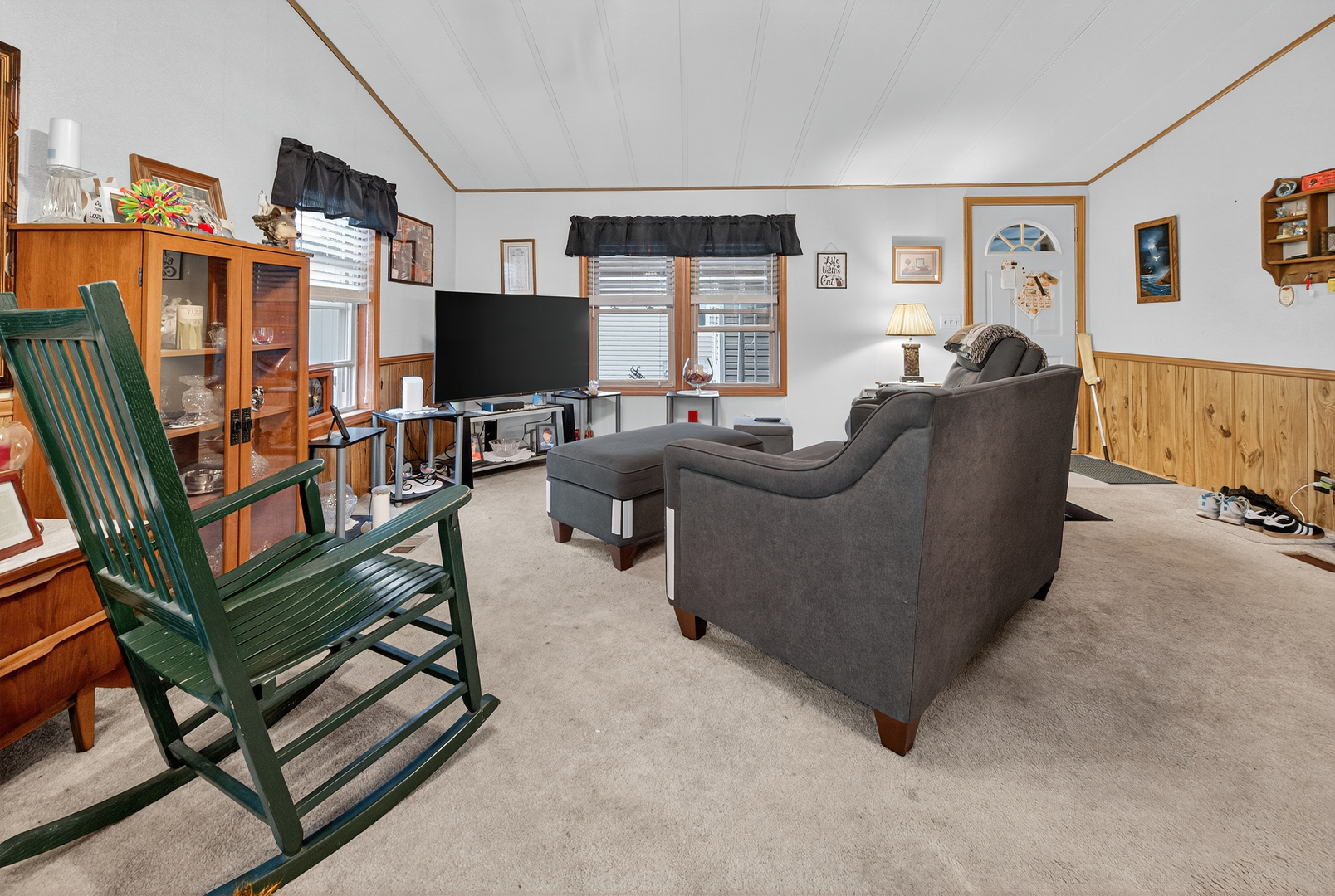 602 Hillcrest Lane, Crystal Lake, IL 60014