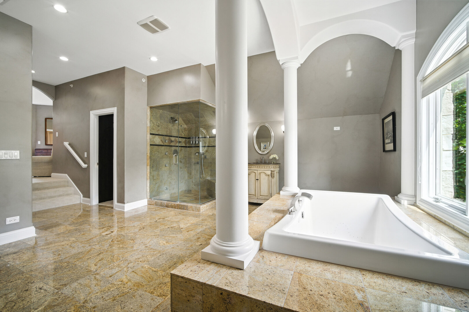 21776 W Jupiter Court, Ivanhoe, IL 60060