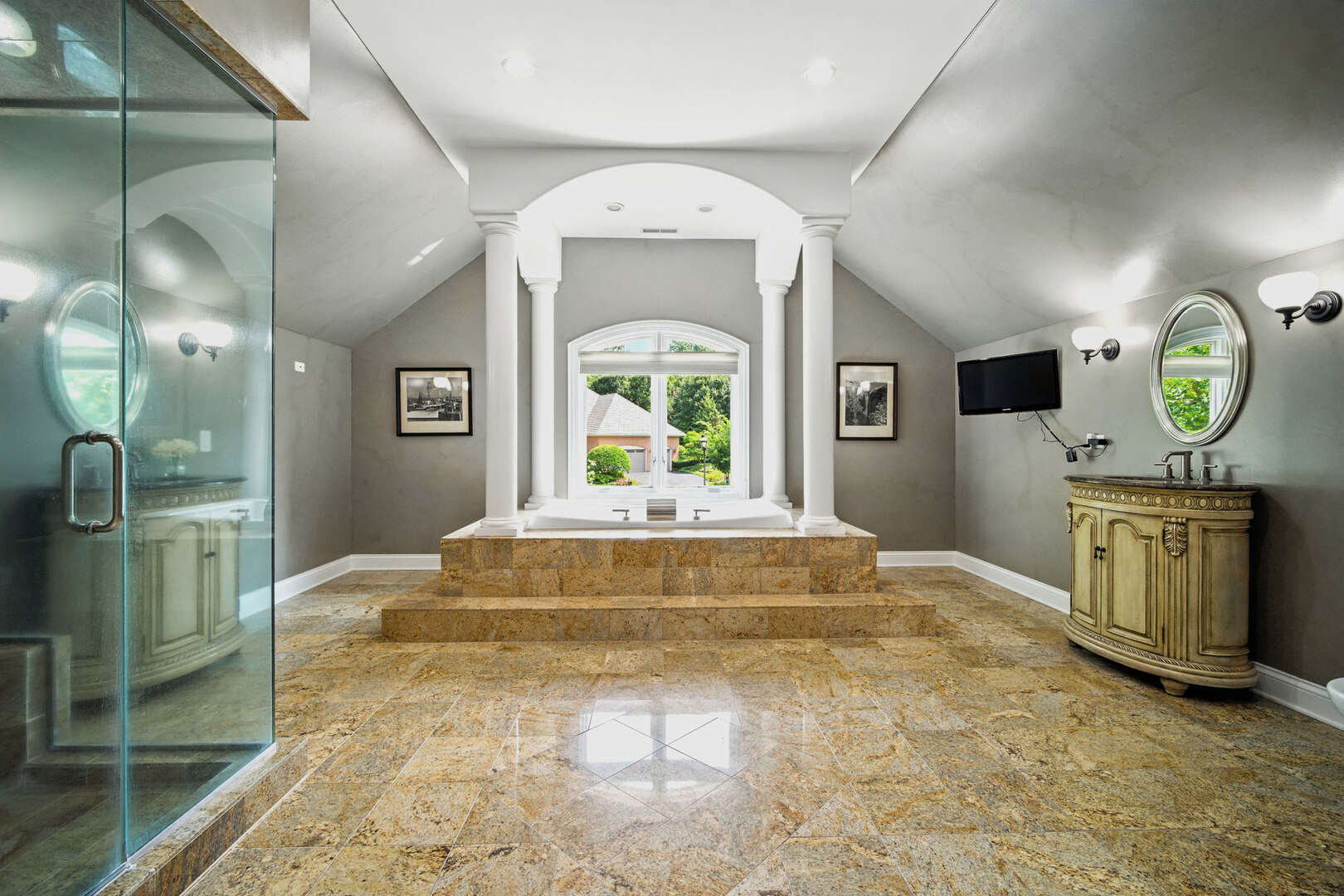 21776 W Jupiter Court, Ivanhoe, IL 60060