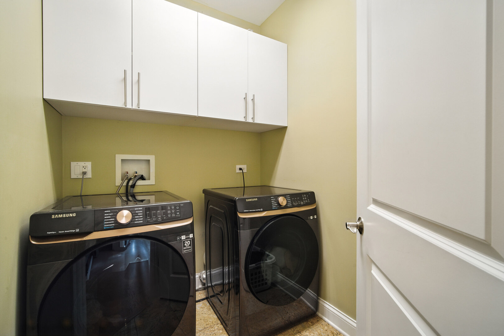 21776 W Jupiter Court, Ivanhoe, IL 60060