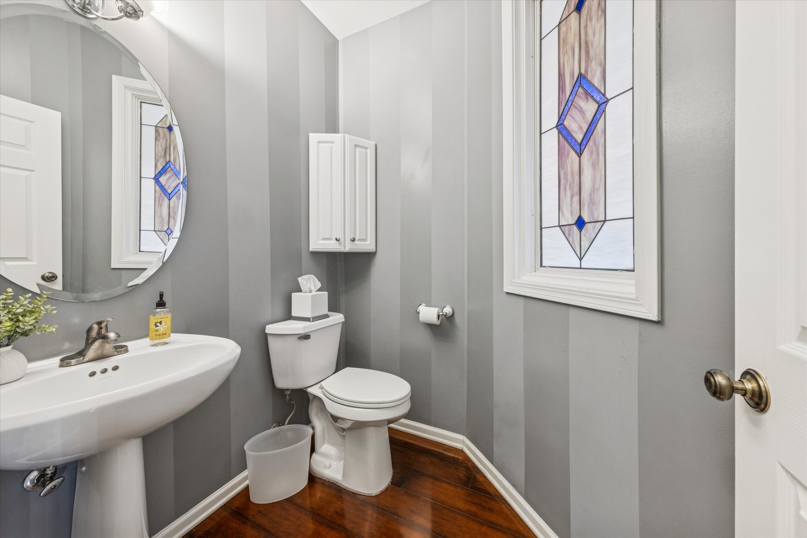 315 Regal Court, Clarendon Hills, IL 60514