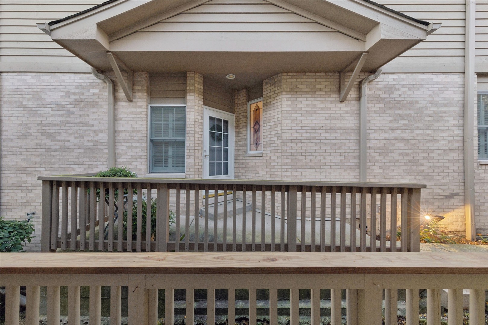 315 Regal Court, Clarendon Hills, IL 60514