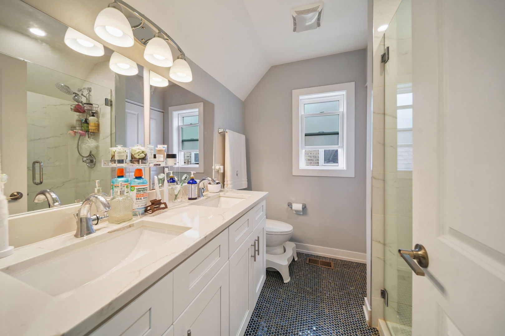 2406 Oak Park Avenue, Berwyn, IL 60402