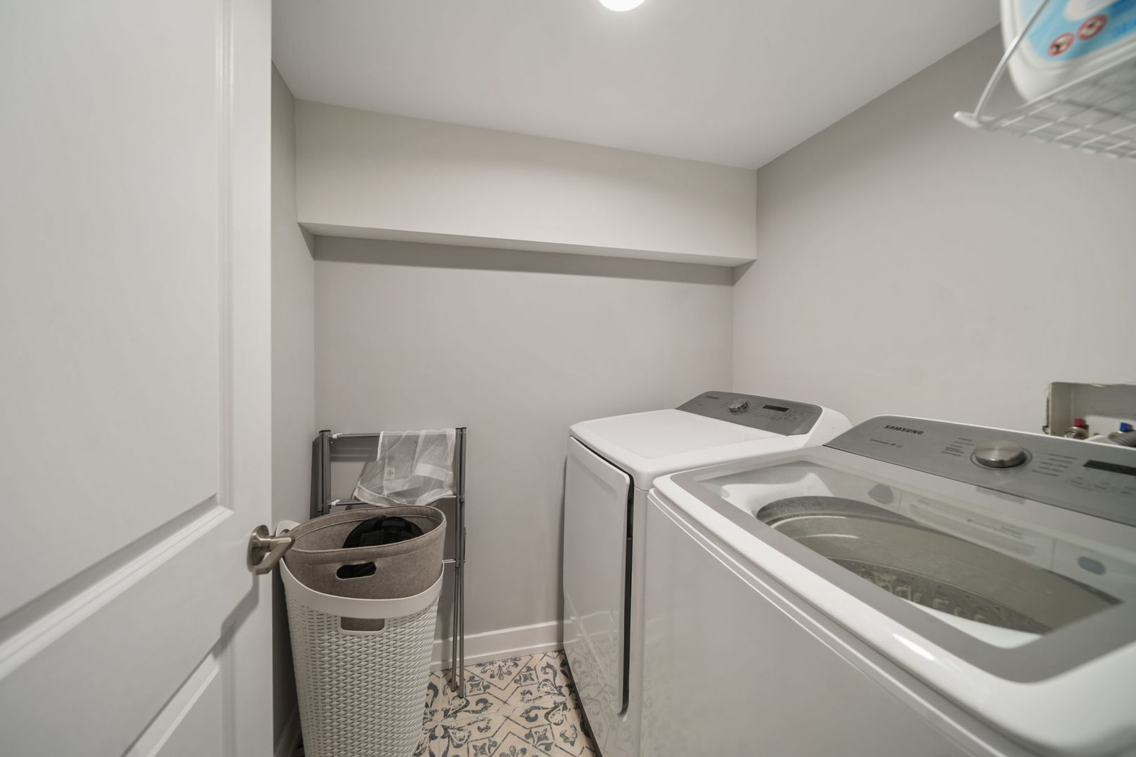 2406 Oak Park Avenue, Berwyn, IL 60402