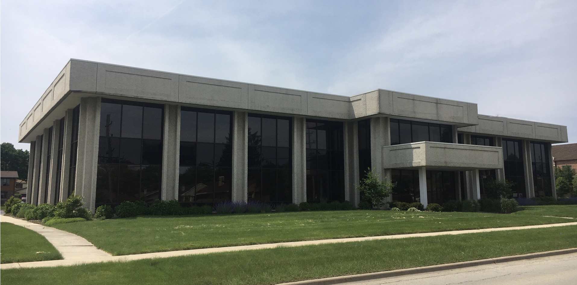 7900 S Cass Avenue, Darien, IL 60561