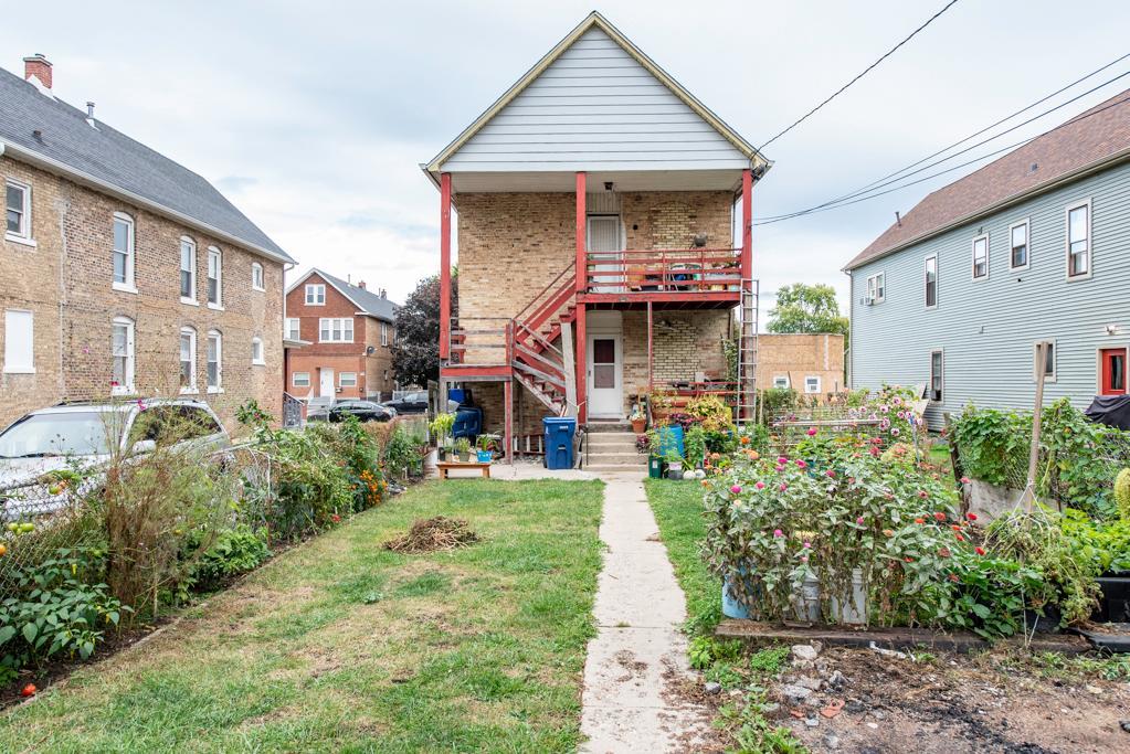 1244 Victoria Avenue, North Chicago, IL 60064