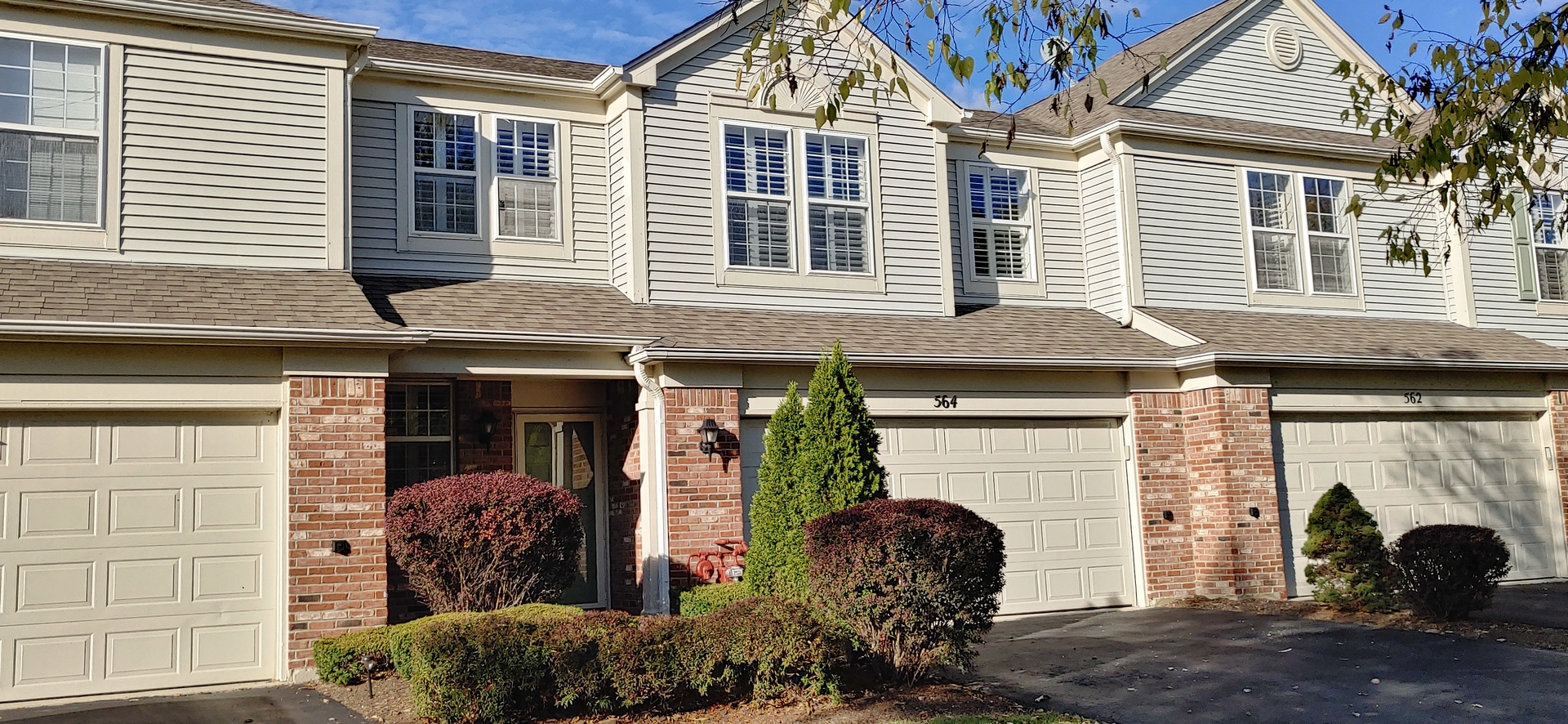 564 Woods Creek Lane, Algonquin, IL 60102