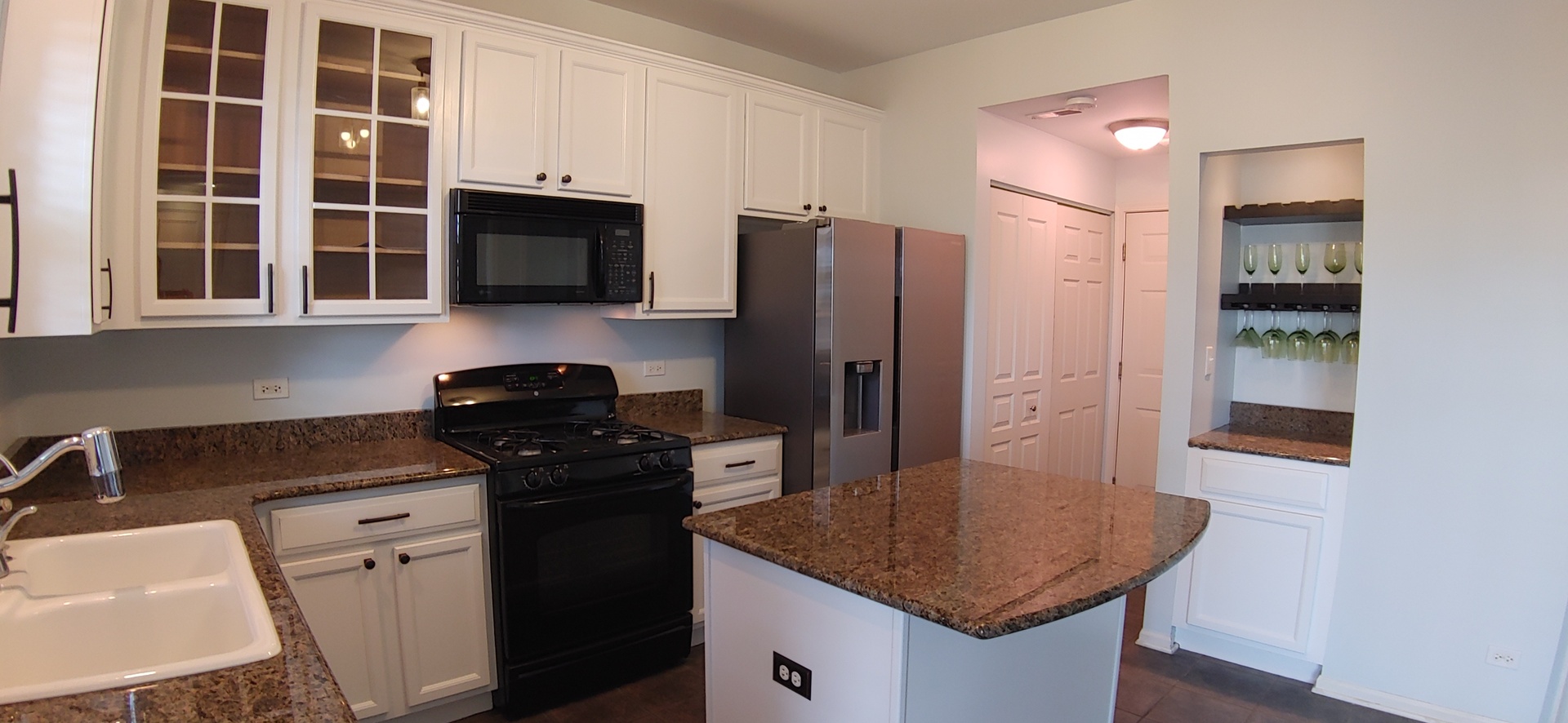 564 Woods Creek Lane, Algonquin, IL 60102