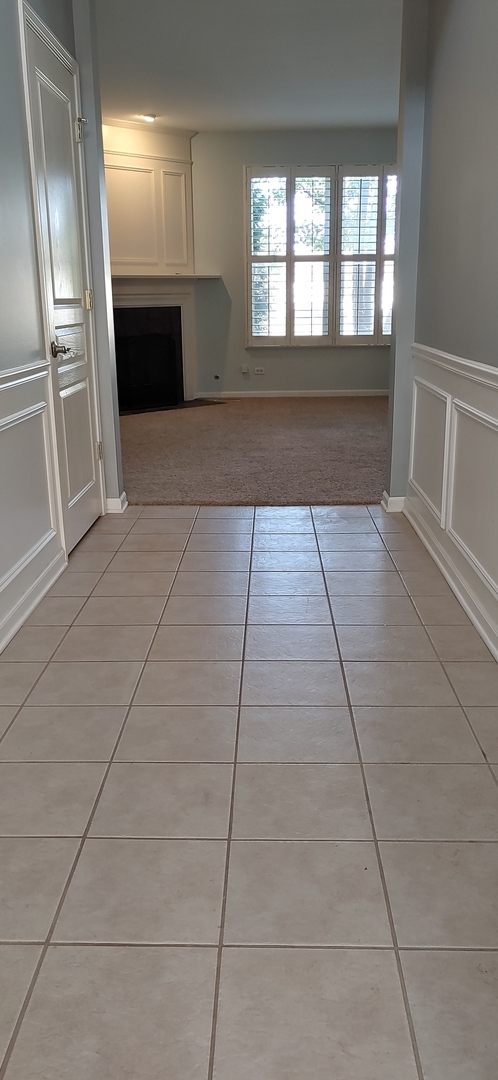 564 Woods Creek Lane, Algonquin, IL 60102