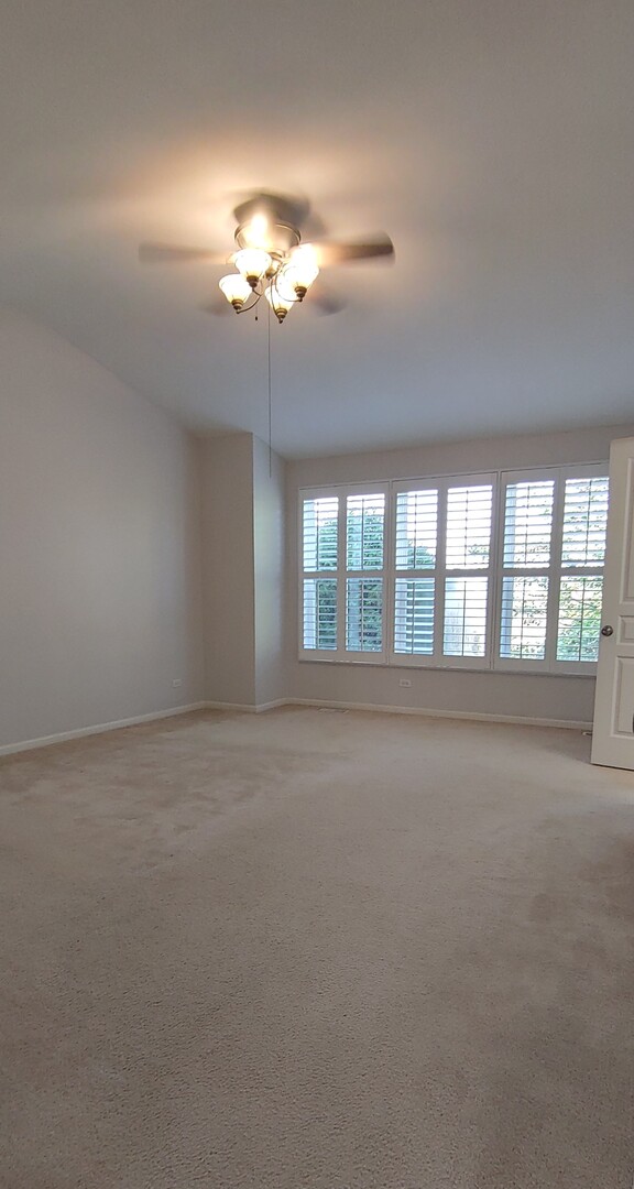 564 Woods Creek Lane, Algonquin, IL 60102