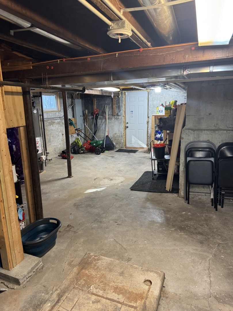 2042 Grove Street, Blue Island, IL 60406