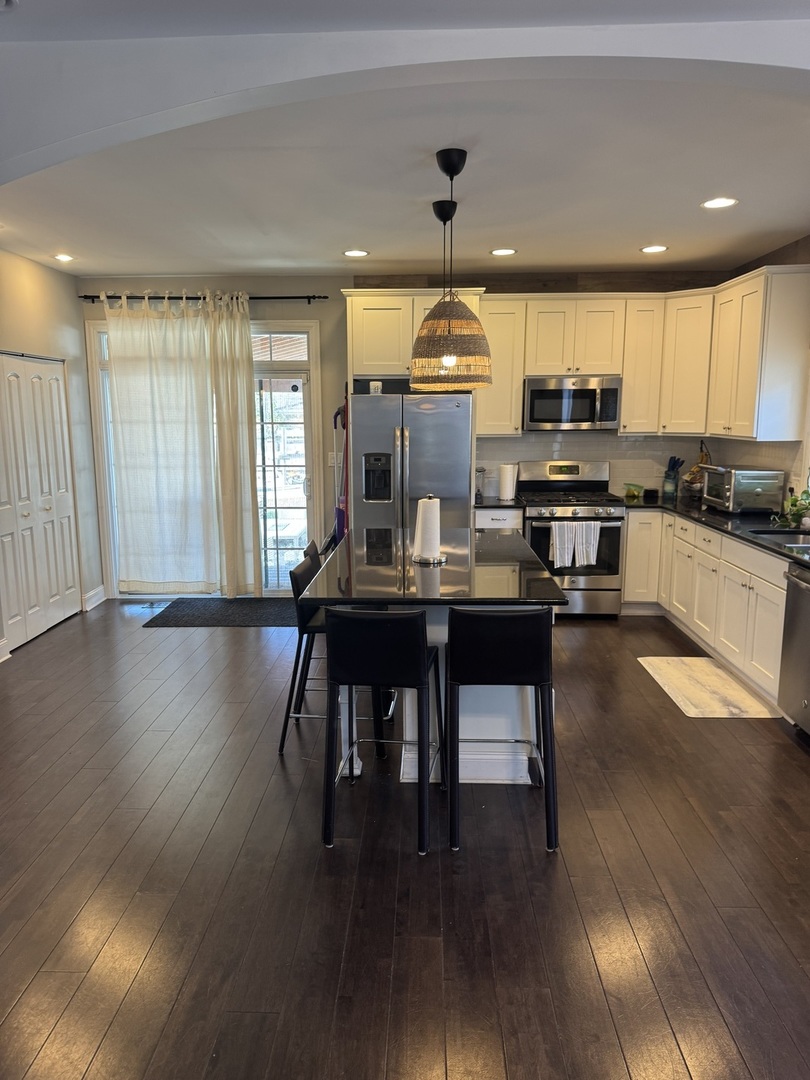 2042 Grove Street, Blue Island, IL 60406