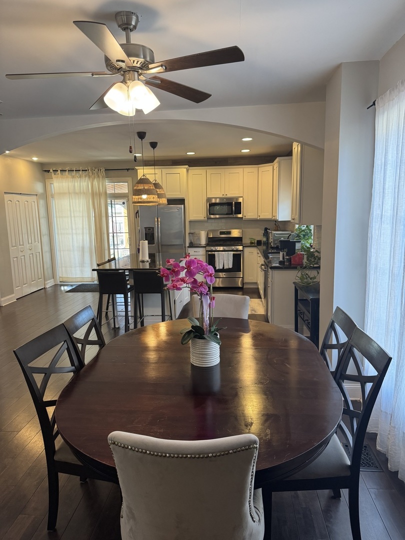 2042 Grove Street, Blue Island, IL 60406