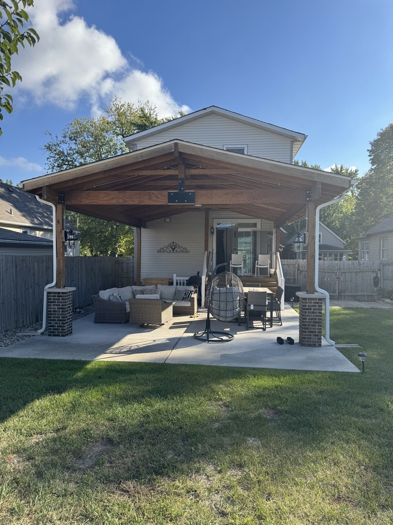 2042 Grove Street, Blue Island, IL 60406