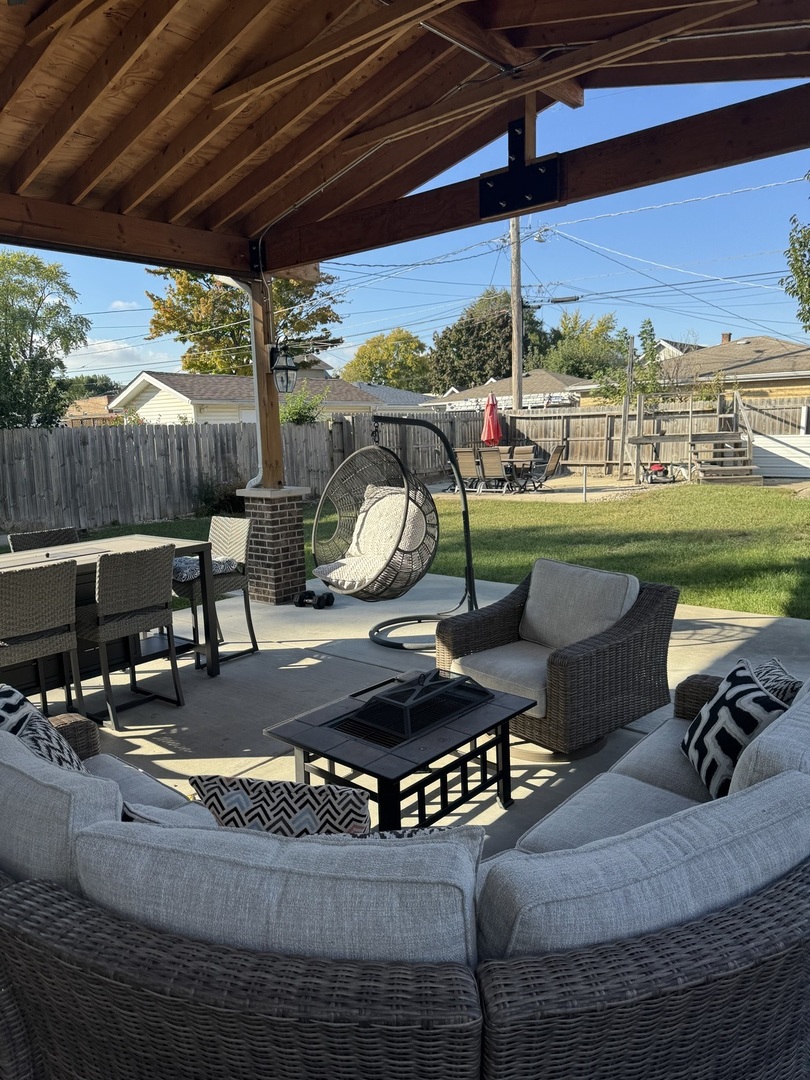 2042 Grove Street, Blue Island, IL 60406