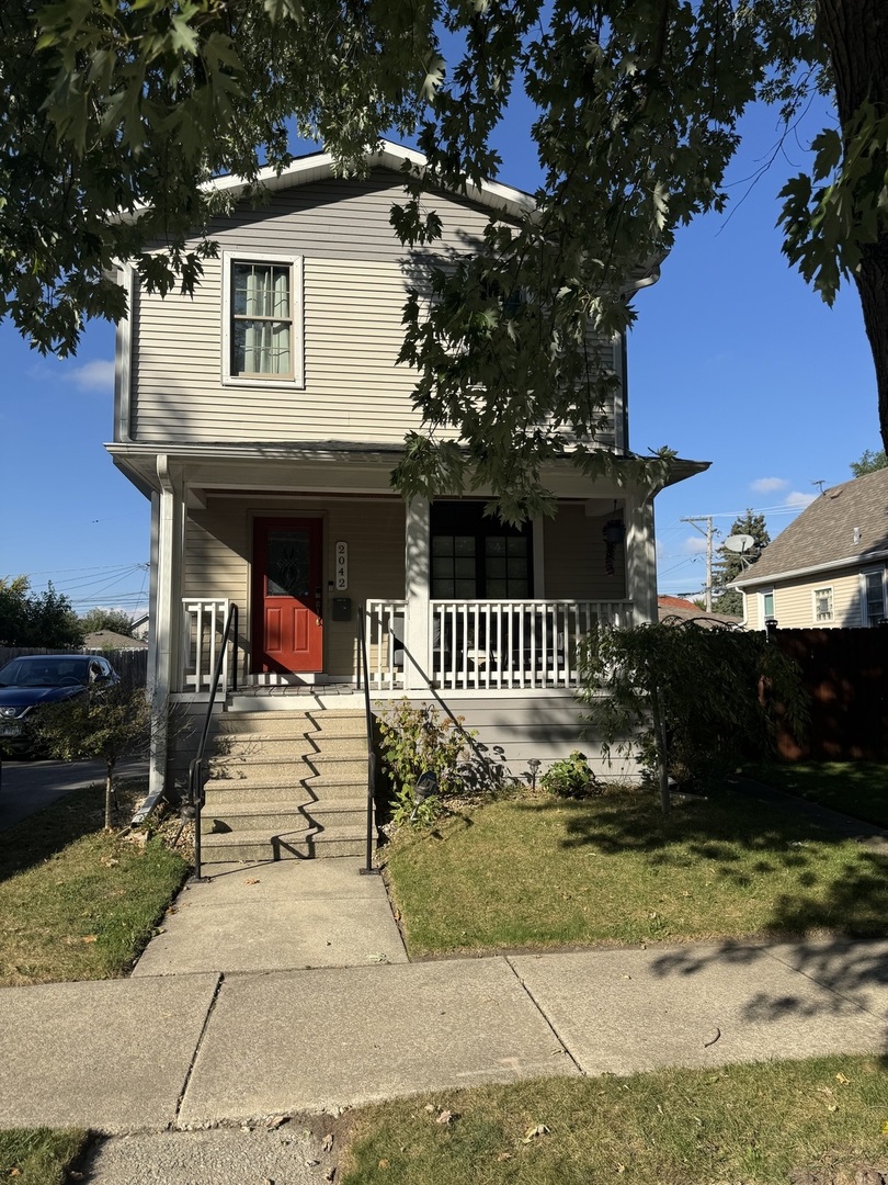 2042 Grove Street, Blue Island, IL 60406