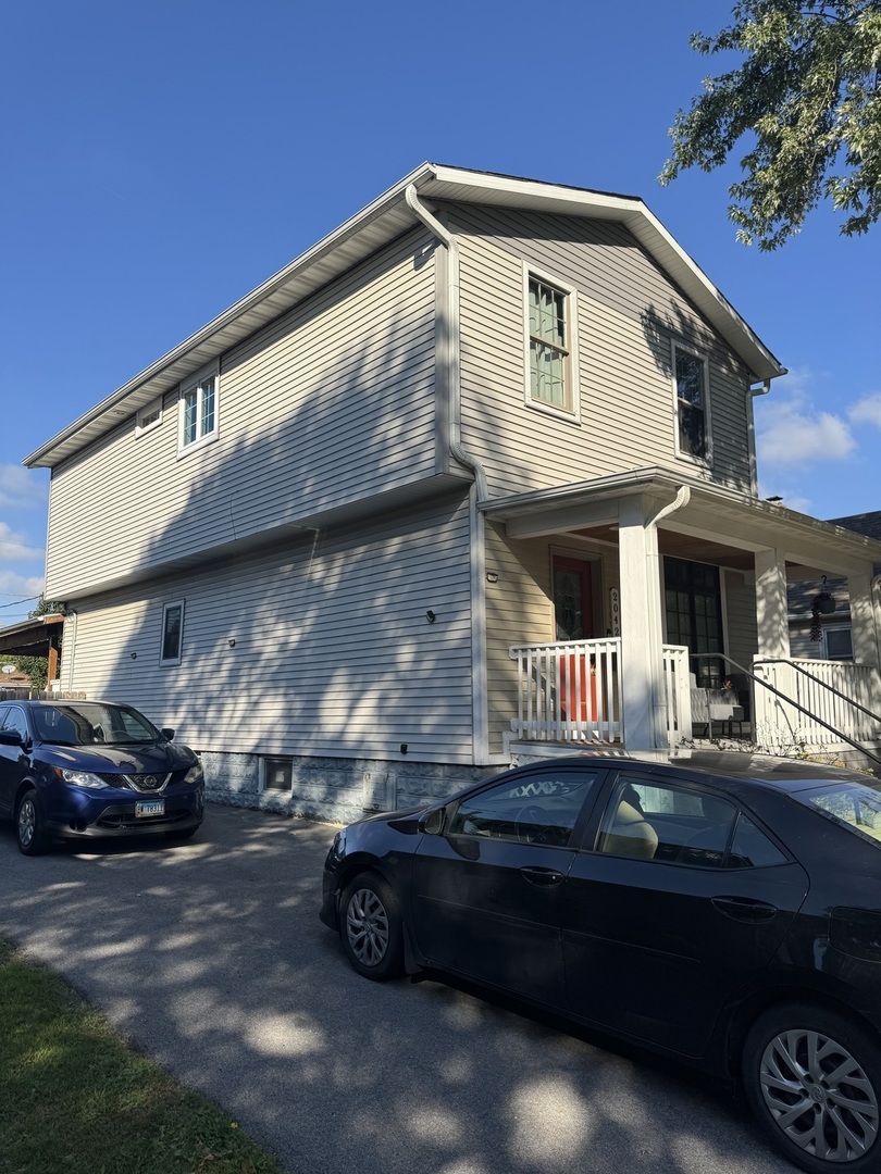 2042 Grove Street, Blue Island, IL 60406