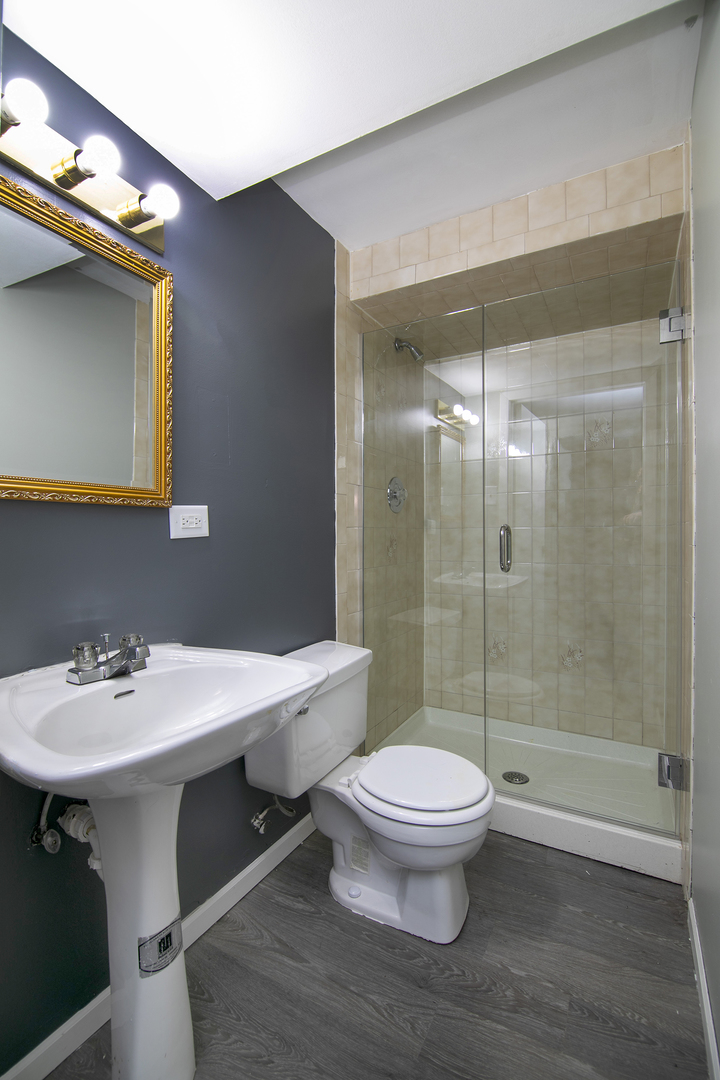 16705 Paxton Avenue, Tinley Park, IL 60477