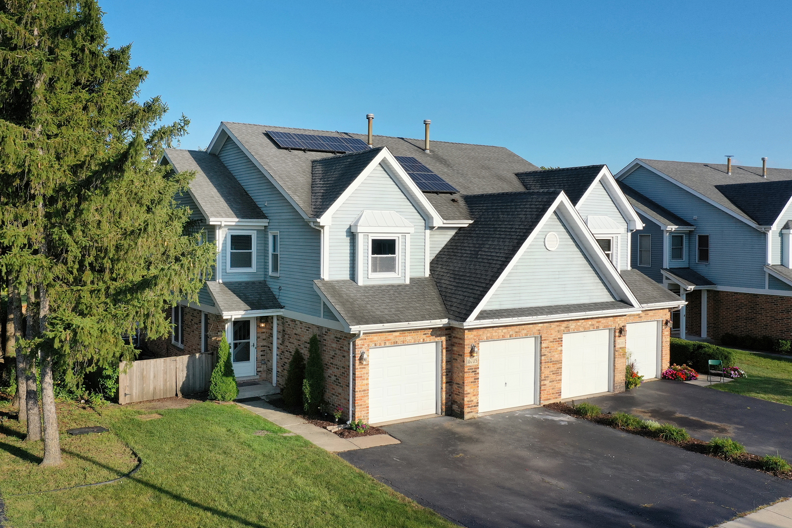 16705 Paxton Avenue, Tinley Park, IL 60477