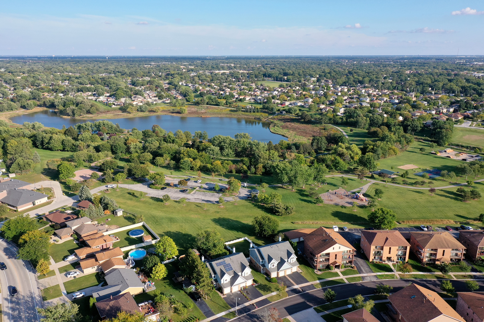 16705 Paxton Avenue, Tinley Park, IL 60477