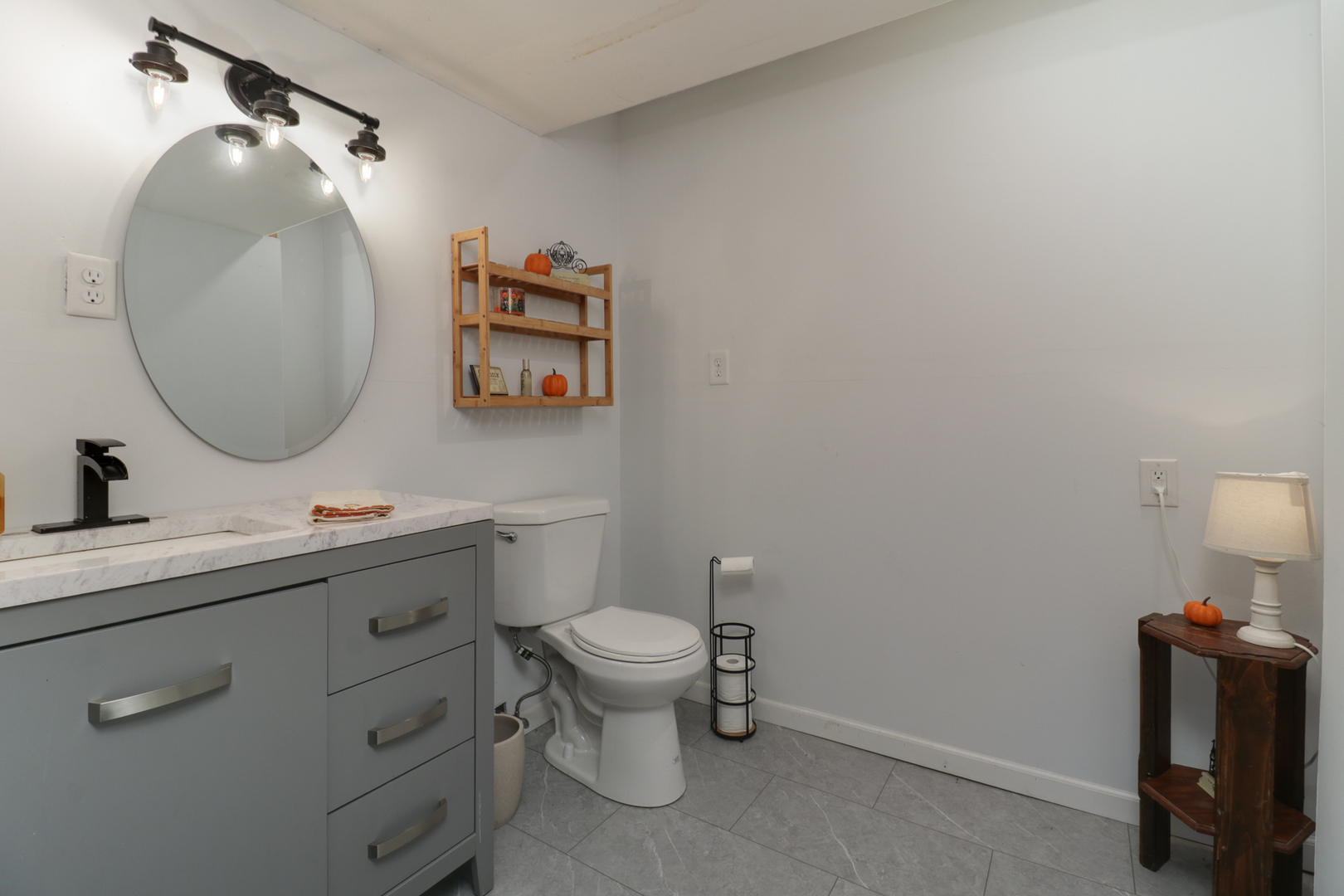 1409 Butchers Lane, Bloomington, IL 61701