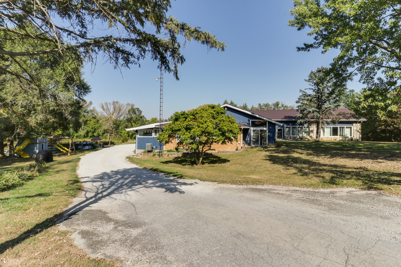 1409 Butchers Lane, Bloomington, IL 61701