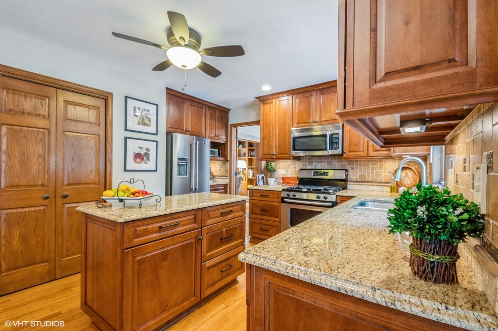 18038 Whitman Lane, Lansing, IL 60438