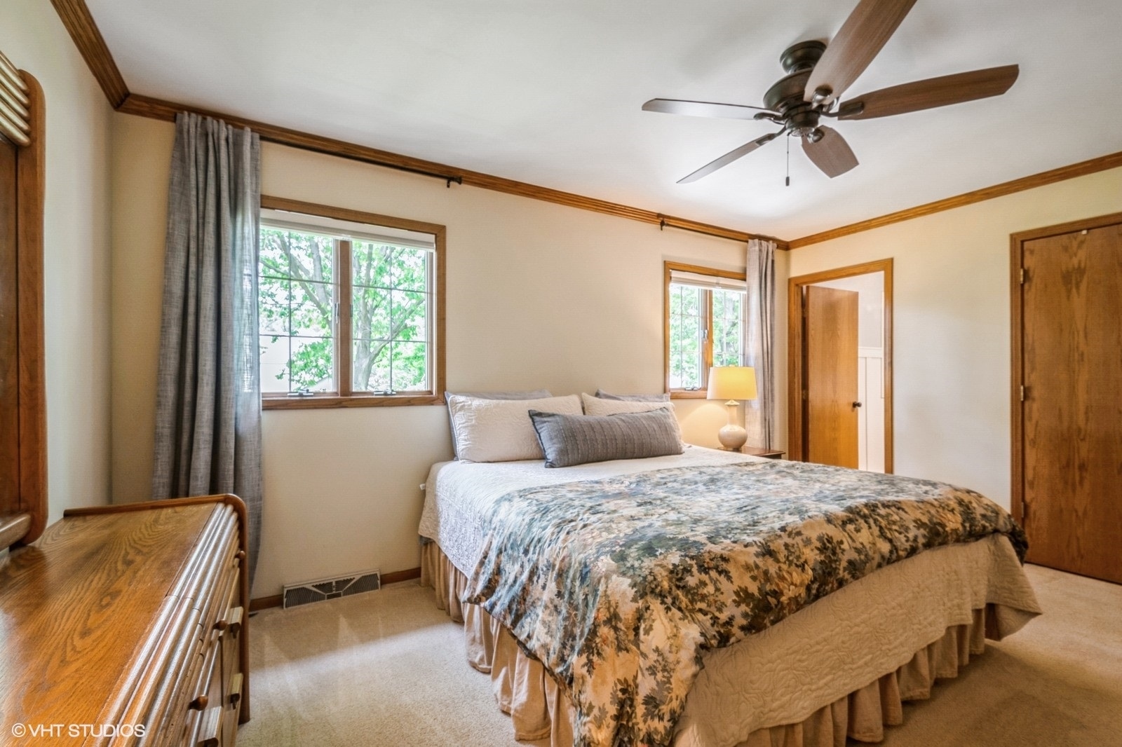 18038 Whitman Lane, Lansing, IL 60438