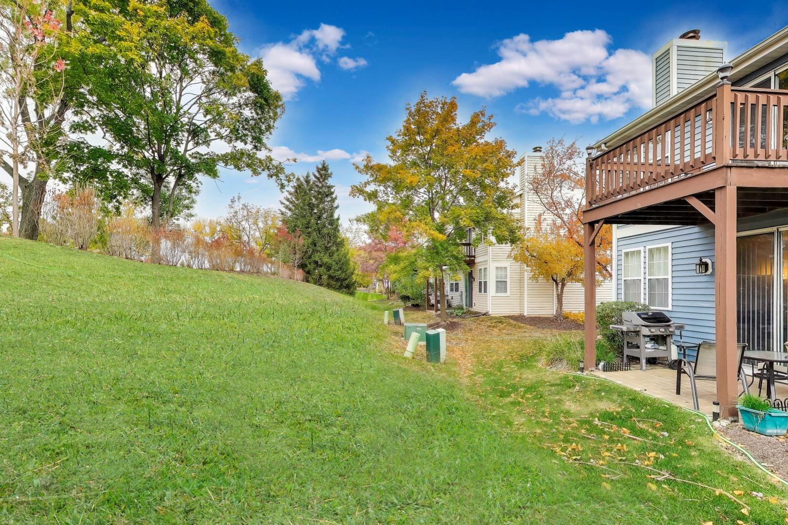 6648 Weather Hill Drive, Willowbrook, IL 60527