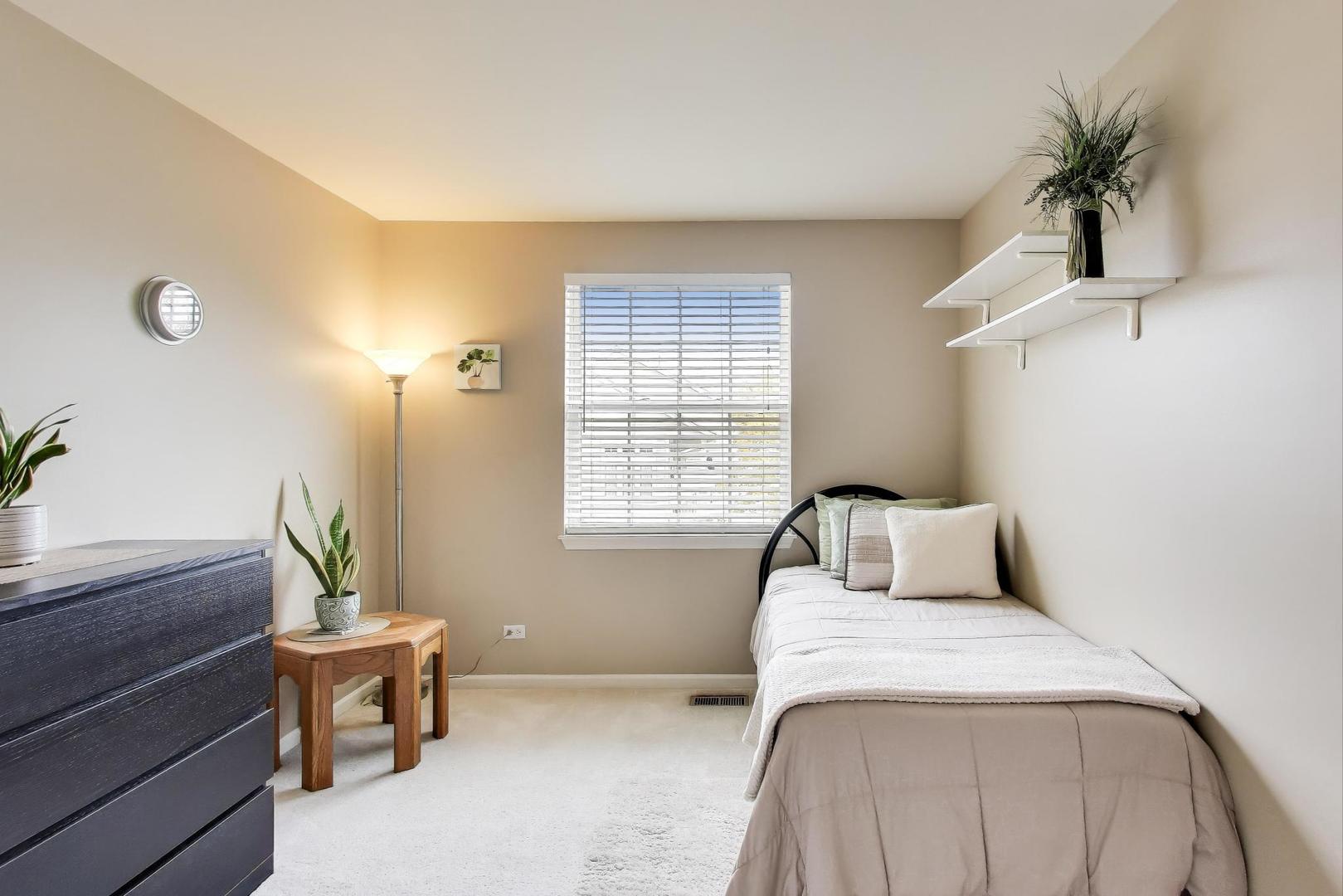 6648 Weather Hill Drive, Willowbrook, IL 60527