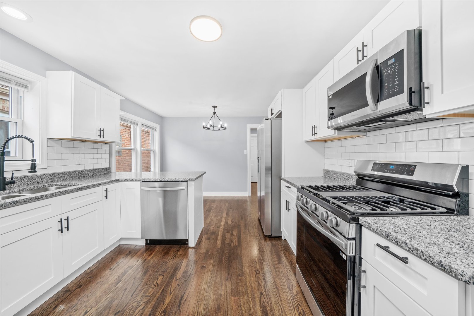9043 S Luella Avenue, Chicago, IL 60617