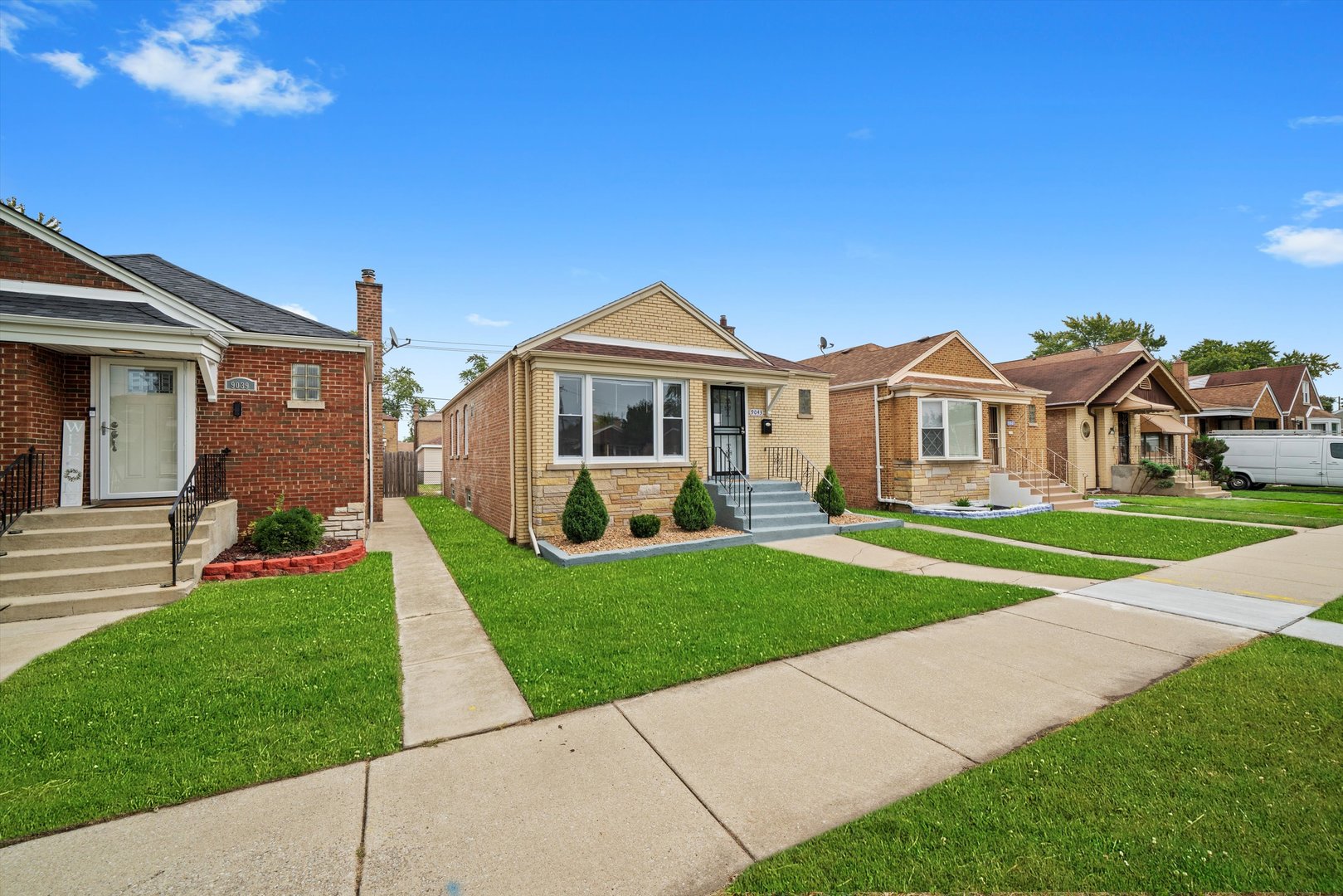 9043 S Luella Avenue, Chicago, IL 60617