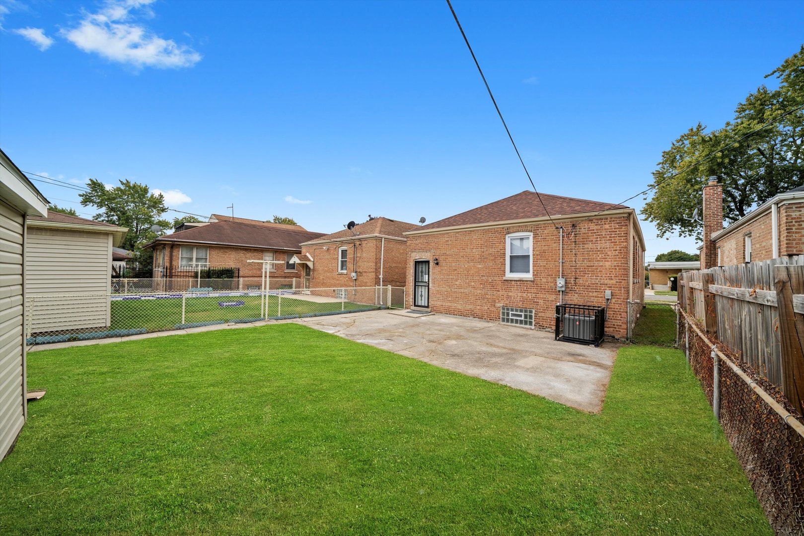 9043 S Luella Avenue, Chicago, IL 60617