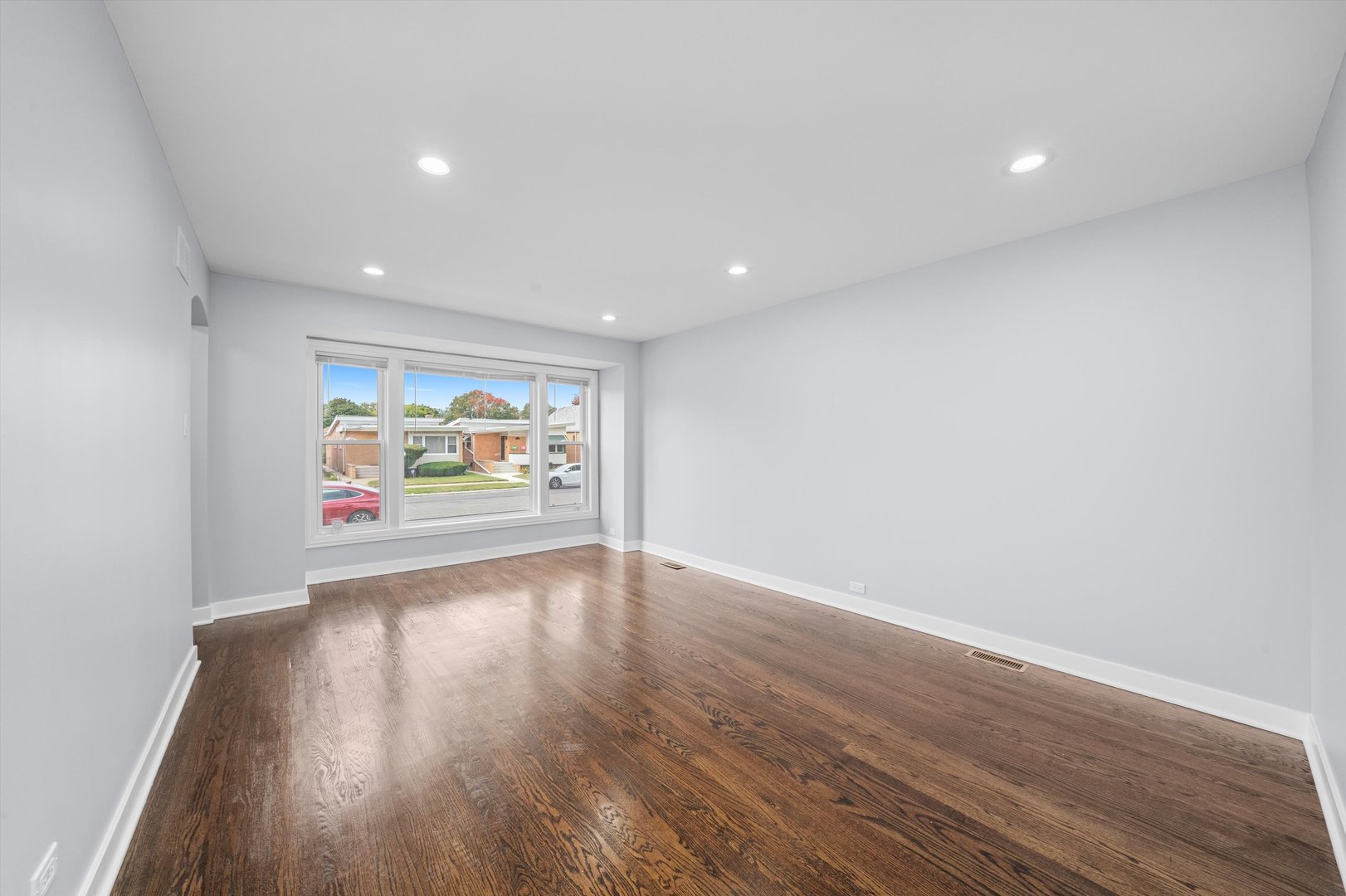 9043 S Luella Avenue, Chicago, IL 60617