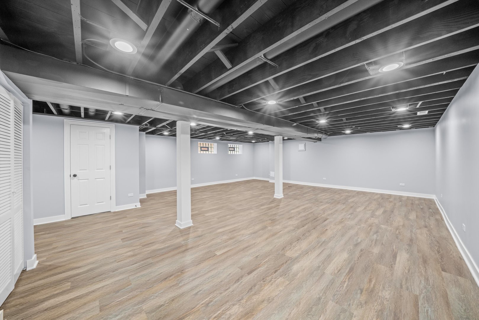 9043 S Luella Avenue, Chicago, IL 60617