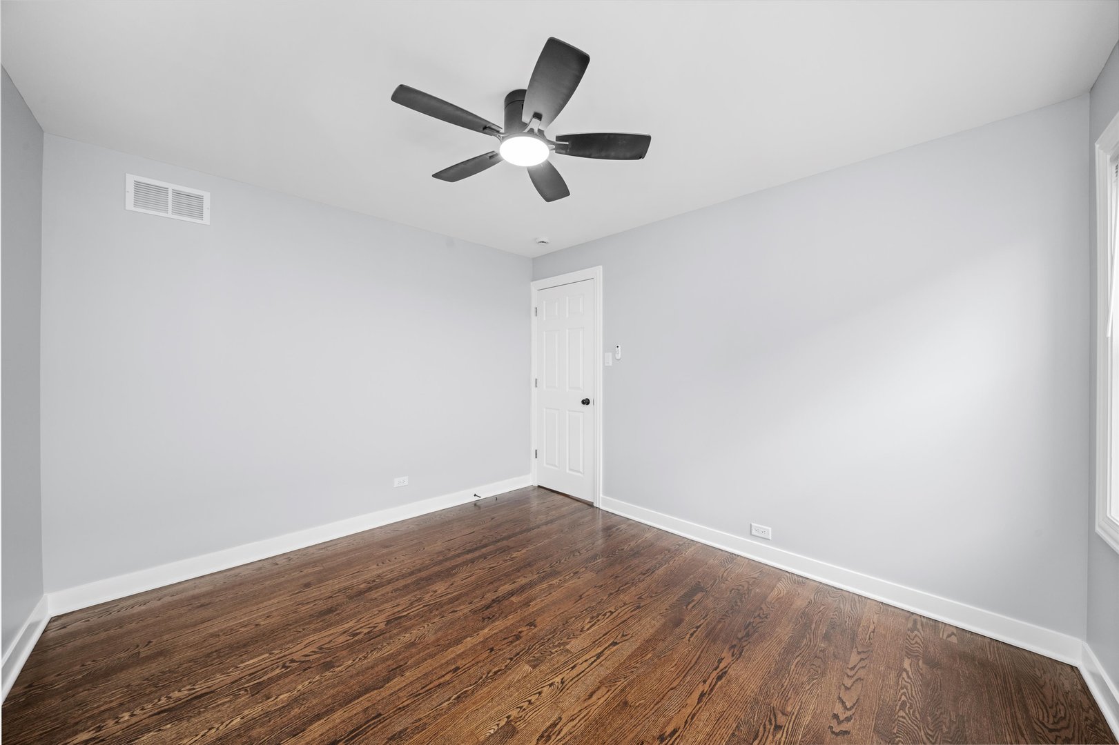 9043 S Luella Avenue, Chicago, IL 60617