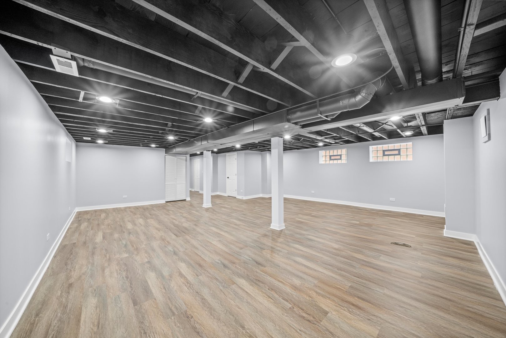 9043 S Luella Avenue, Chicago, IL 60617