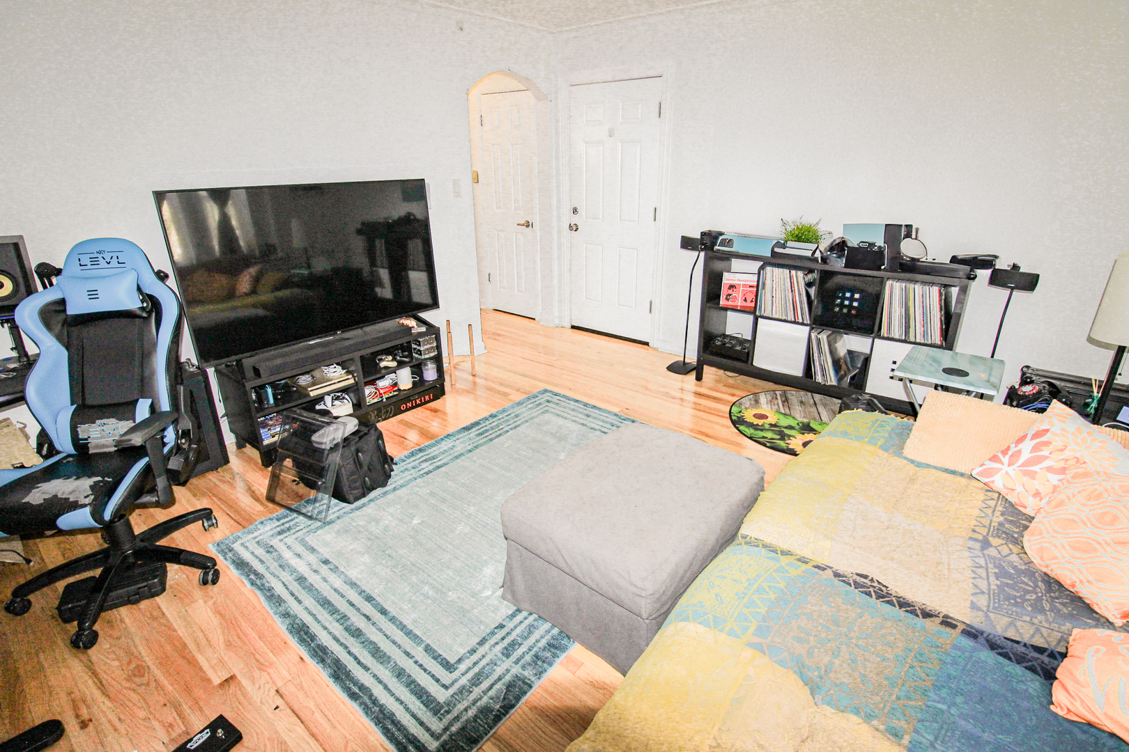 6669 W Devon Avenue #1E, Chicago, IL 60631