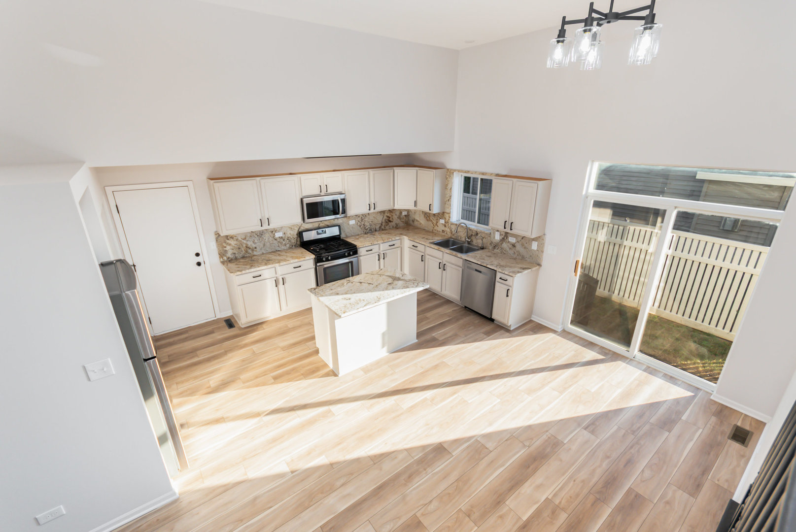 2057 W Helen Drive, Romeoville, IL 60446