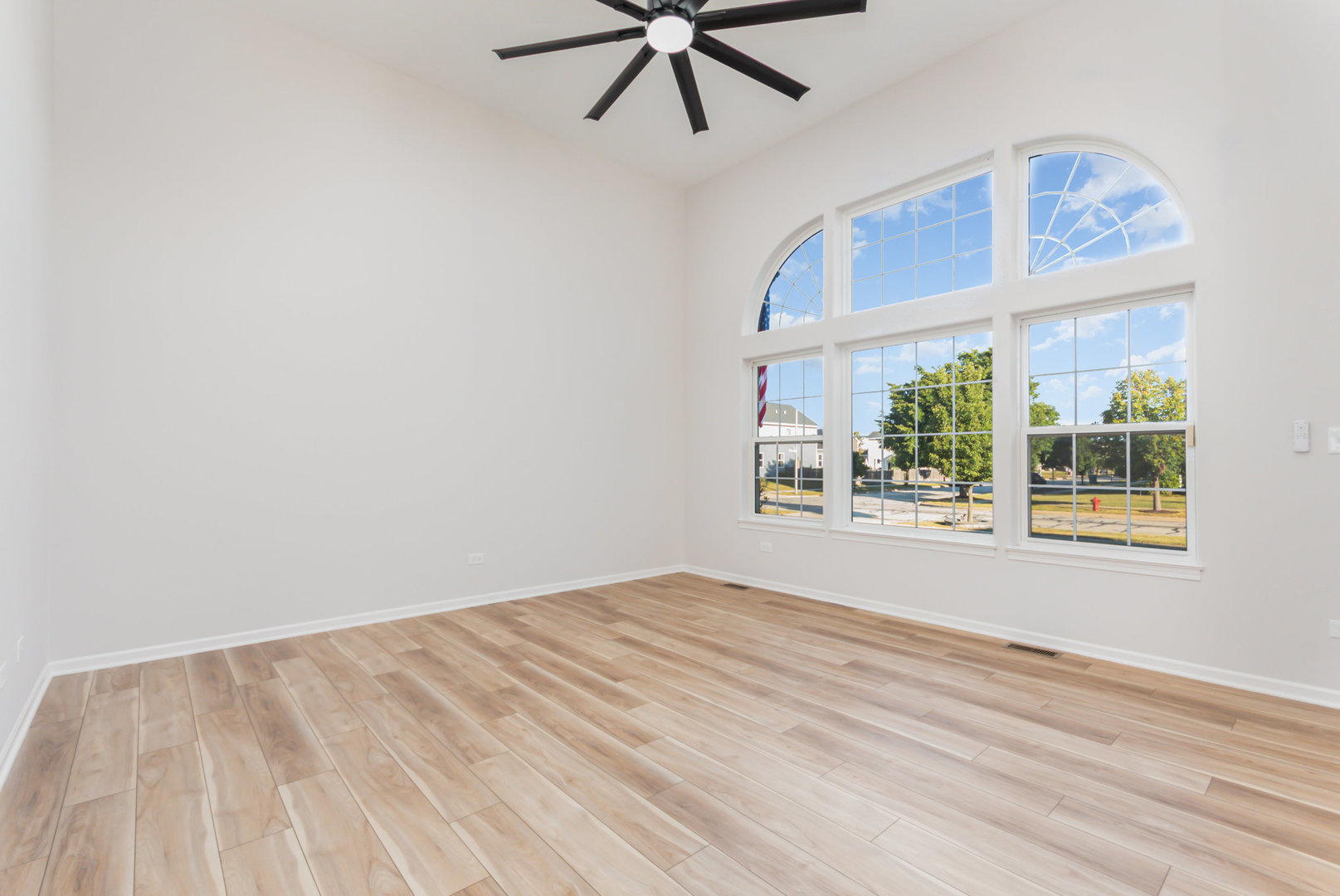 2057 W Helen Drive, Romeoville, IL 60446