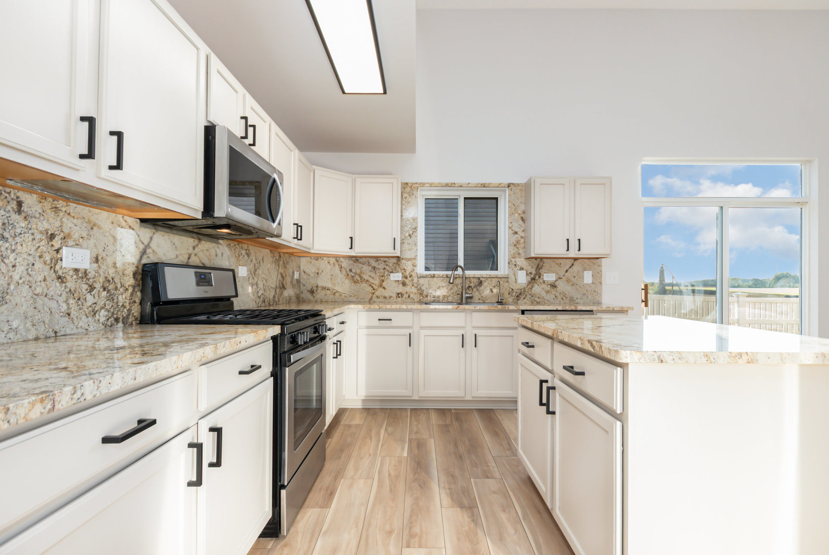 2057 W Helen Drive, Romeoville, IL 60446