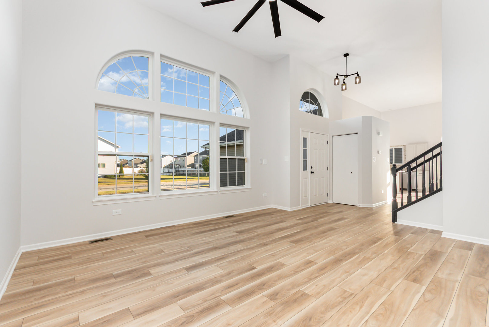 2057 W Helen Drive, Romeoville, IL 60446