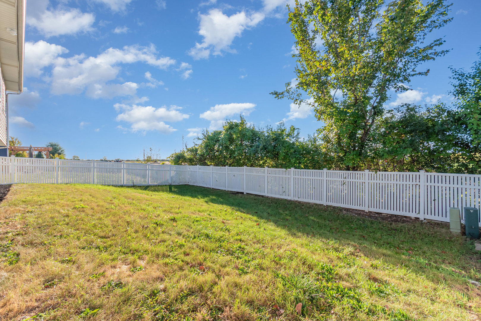 2057 W Helen Drive, Romeoville, IL 60446