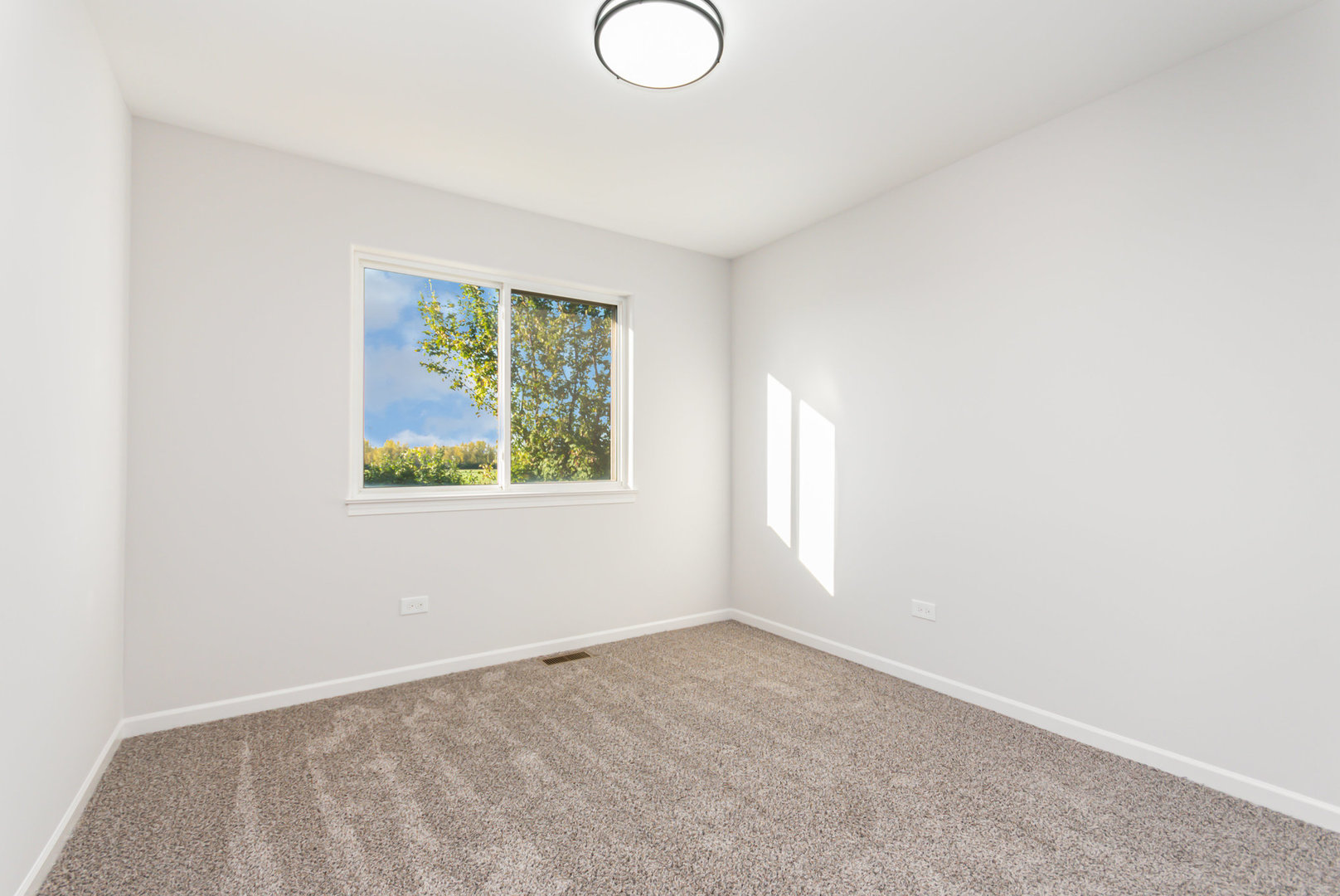 2057 W Helen Drive, Romeoville, IL 60446