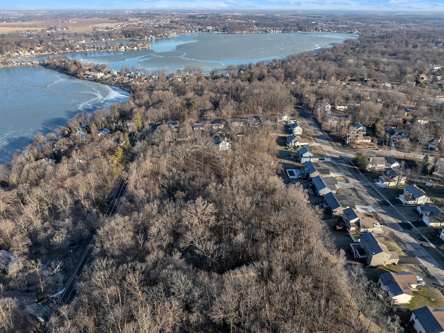 2020 E Lake Shore Drive, Twin Lakes, WI 53181