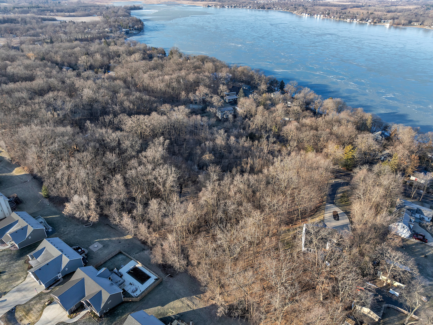 2020 E Lake Shore Drive, Twin Lakes, WI 53181