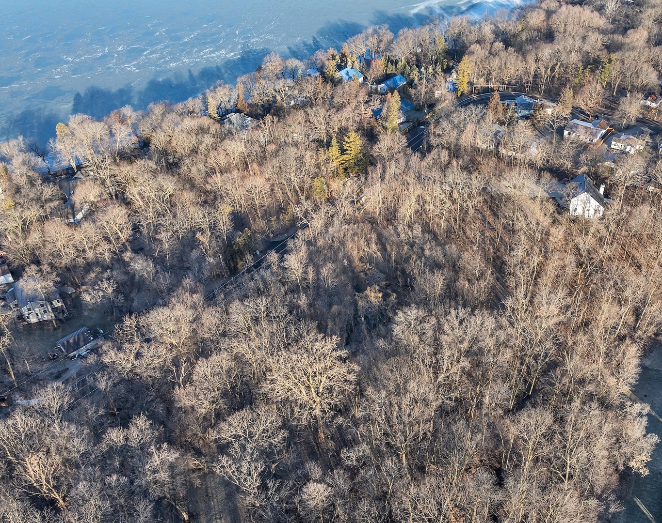 2020 E Lake Shore Drive, Twin Lakes, WI 53181